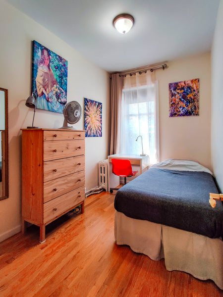 Location, location, location!  Only 2 minutes walking distance away from subway  New York, NY Rental unit in Brooklyn · ★4.94 · 1 bedroom · 1 bed · 1 shared bath Private room in rental unit vacation rental 940116
