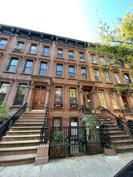Chicago, IL Townhouse in New York · 2 bedrooms · 1 bed · 1 private bath Private room in townhouse vacation rental 1027518763993844240