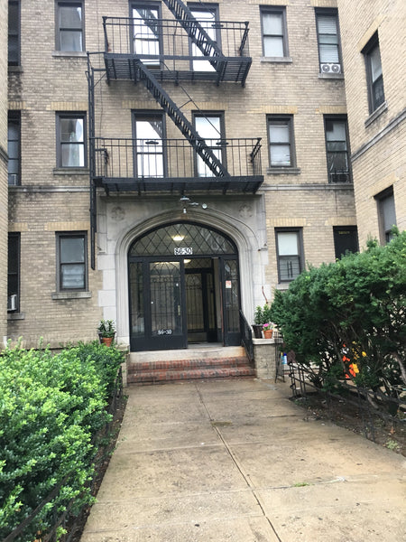 Woodhaven, Queens a one bedroom apartment. QM15 Express bus to Manhattan (1/2 ho New York, United States Rental unit in New York City  · 1 bedroom · 1 bath Entire rental unit vacation rental 27839683