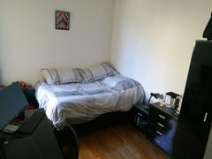 Nice and cosy bedroom with queen size bed, desk, chair, cupboard, closet, night  Gradignan, France Rental unit in New York · ★5.0 · 1 bedroom · 1 bed · 1 shared bath Private room in rental unit vacation rental 20480133
