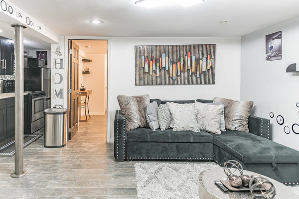Conveniently close to the city and JFK airports! This modern 1BR basement apartm Emeryville, CA Rental unit in Queens · 1 bedroom · 1 bed · 1 bath Entire rental unit vacation rental 698952060530193546