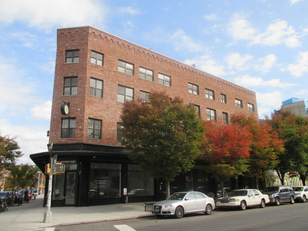 Large, modern 2 bedroom apartment right in the centre of Williamsburg. Amazing l Sydney, Australia Rental unit in Brooklyn · 2 bedrooms · 2 beds · 1 bath Entire rental unit vacation rental 29520126