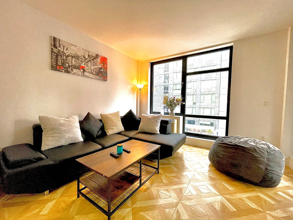 Escape to comfort and style in our charming 1-bedroom apartment nestled in the h New York, NY Rental unit in New York · 1 bedroom · 2 beds · 1 bath Entire rental unit vacation rental 995627971455294977