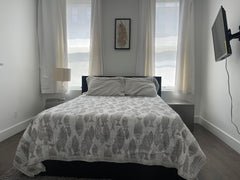 Looking to be in the heart of North Williamaburg? Look no further! <br />1 block New York, United States Rental unit in Brooklyn · 2 bedrooms · 2 beds · 1 bath Entire rental unit vacation rental 923974573909245693