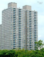 Wonderful Apartment 3bdr 1 Bathroom in 25 th floor of a condominium between 34th Louveciennes, France Rental unit in New York · 1 bedroom · 2 beds · 1 shared bath Shared room in rental unit vacation rental 10631201