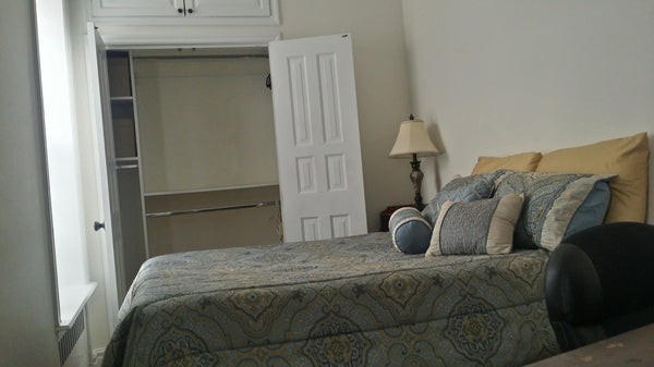 Beautiful walk- up 3rd floor home in a Manhattan limestone townhouse. Quiet tree New York, NY Rental unit in New York · 3 bedrooms · 3 beds · 1.5 baths Entire rental unit vacation rental 19297780