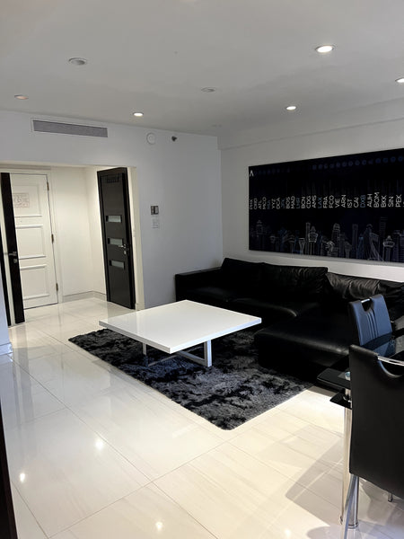 Enjoy your stay inside of a luxurious Residential Hotel that is just steps away   Condo in New York · ★4.90 · 1 bedroom · 1 bed · 2 baths Entire condo vacation rental 564542318120486446