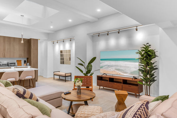Step into a 3 bedroom, 2 bathroom Chelsea haven exuding sophisticated luxury. Fr  Rental unit in New York · ★5.0 · 3 bedrooms · 6 beds · 2 baths Entire rental unit vacation rental 1054367741027188589