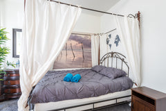 325 duplex New York, NY Rental unit in New York · 1 bedroom · 1 bed · 1 shared bath Private room in rental unit vacation rental 28760750