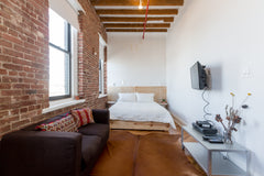Come enjoy this amazing Loft apartment in an authentic converted 100 year old Br New York, NY Serviced apartment in Brooklyn · ★4.56 · Studio · 1 bed · 1 bath Entire serviced apartment vacation rental 2314553