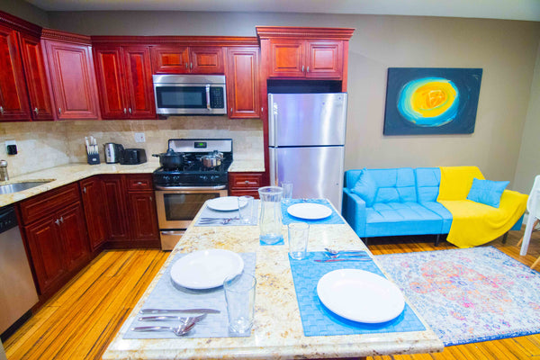 A large 4BR 5BR apartment in Brooklyn with short walk to trains to Manhattan.<br New York, NY Rental unit in Brooklyn · 4 bedrooms · 5 beds · 1 bath Entire rental unit vacation rental 989328318542771011