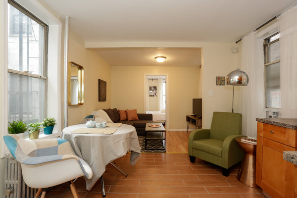 Spacious 1Br at the heart of the east village, steps from the L train, Target, T  Rental unit in New York · 1 bedroom · 1 bed · 1 bath Entire rental unit vacation rental 698371147649198204