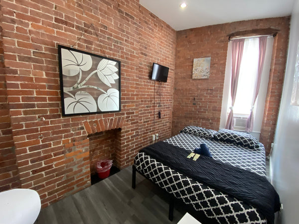 Discover room 528<br /><br />A delightful unit that can comfortably accommodate  New York, NY Rental unit in New York · ★4.50 · 1 bedroom · 1 bed · 2 baths Private room in rental unit vacation rental 974558774667089644