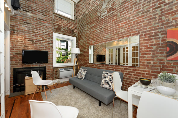 Experience an unforgettable stay in the heart of New York City! Our fully furnis  Rental unit in New York · ★New · 3 bedrooms · 3 beds · 1 bath Entire rental unit vacation rental 1071030828381555733