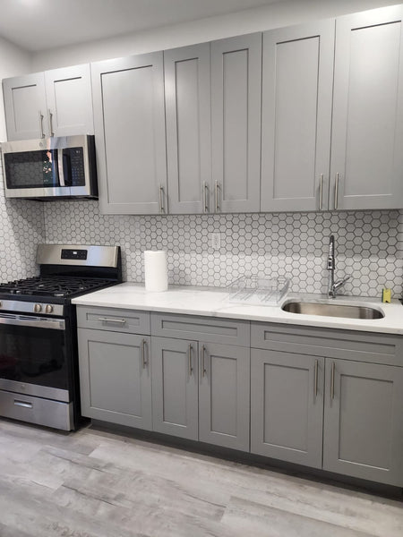 Enjoy this budget friendly private room during your NYC stay.  The private room  Yonkers, NY Rental unit in Bronx · ★5.0 · 1 bedroom · 1 bed · 1 shared bath Private room in rental unit vacation rental 638640570599662603