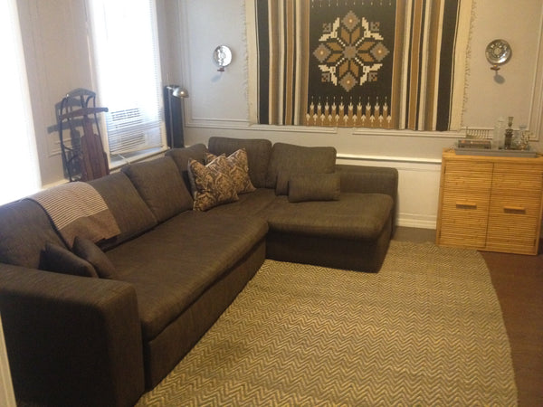 Enjoy Crown Heights, Brooklyn in a space that is my nod to rustic meets modern m New York, NY Rental unit in Brooklyn · 1 bedroom · 1 bed · 1 shared bath Shared room in rental unit vacation rental 8915246