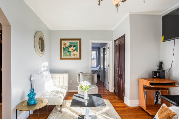 Welcome to my cozy home in Staten Island.  20% off booking . 5mins from Staten I New York, NY Rental unit in Staten Island · ★5.0 · 1 bedroom · 1 bed · 1 shared bath Private room in rental unit vacation rental 784177764929337153