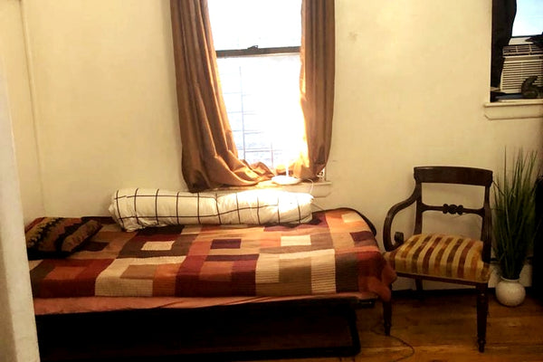 Enjoy easy access to everything from this perfectly located apartment. Bedroom w  Rental unit in New York · 1 bedroom · 1 bed · 1 shared bath Private room in rental unit vacation rental 737090689987846702