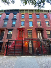 Come stay in a recently renovated room in a historic Bronx Brownstone townhouse! New York, NY Rental unit in Bronx · ★4.84 · 1 bedroom · 1 bed · 1 bath Private room in rental unit vacation rental 683832772356785161