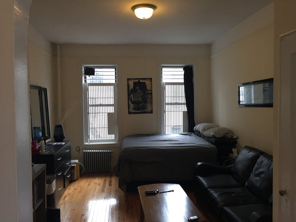 Clean and spacious studio apartment in the Upper East Side with a Queen-sized be Toronto, Canada Rental unit in New York · ★5.0 · Studio · 1 bed · 1 bath Entire rental unit vacation rental 9087285