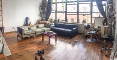 Room in large sunny apartment in Bushwick with  three  creative professionals.    Loft in Brooklyn · 1 bedroom · 1 bed · 1 shared bath Private room in loft vacation rental 31414856