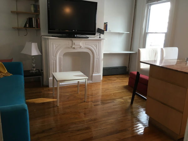 Located less than one block to L train. <br /><br />Just 3 minutes  to Manhattan New York, NY Rental unit in Brooklyn · ★4.70 · 1 bedroom · 1 bed · 1 bath Entire rental unit vacation rental 10232553