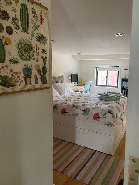 Keep it simple at this peaceful and centrally-located place. New York, NY Rental unit in Brooklyn · 1 bedroom · 1 bed · 1 shared bath Private room in rental unit vacation rental 643339344703990354