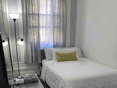 Private fully-furnished bedroom in a clean and quiet apartment. <br />NO KITCHEN  Rental unit in New York · ★5.0 · 1 bedroom · 1 bed · 1 shared bath Private room in rental unit vacation rental 846244446282306511