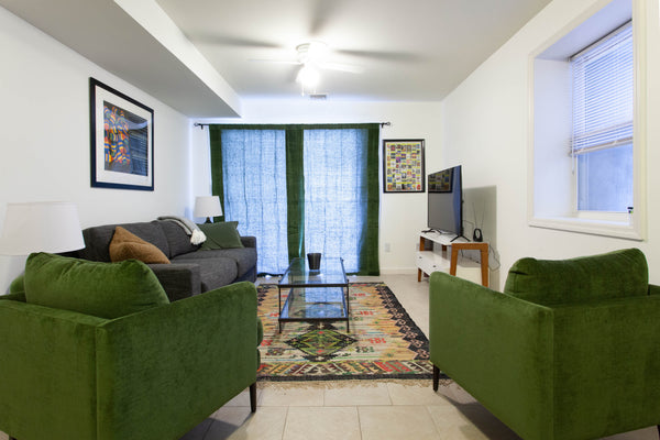 Mott Haven Townhouse is a three story townhouse situated in Mott Haven. This  ho New York, NY Guest suite in The Bronx · ★4.62 · 1 bedroom · 2 beds · 1 bath Entire guest suite vacation rental 34667590