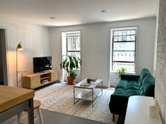 Enjoy 2 bedrooms & dedicated full bathroom.<br />Fully equipped kitchen for cook New York, United States Guest suite in Brooklyn · 2 bedrooms · 2 beds · 1 private bath Private room in guest suite vacation rental 958891583704104591