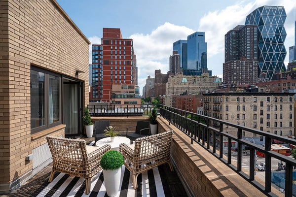 This beautiful two-bedroom duplex apartment is situated in the heart of Midtown  New York, NY Rental unit in New York · ★4.44 · 2 bedrooms · 3 beds · 1 bath Entire rental unit vacation rental 1672977