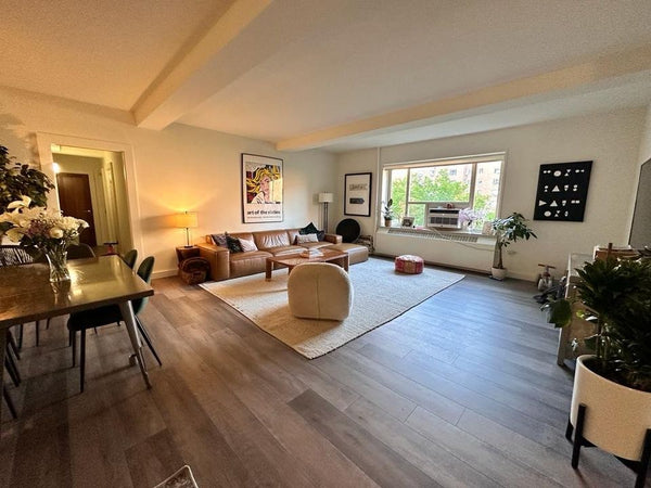 Charming 2BR/2Bath 1200sq.ft gem in the heart of Gramercy! Immerse yourself in s New York, NY Rental unit in New York · ★New · 2 bedrooms · 2 beds · 2 baths Entire rental unit vacation rental 1083409876660106387