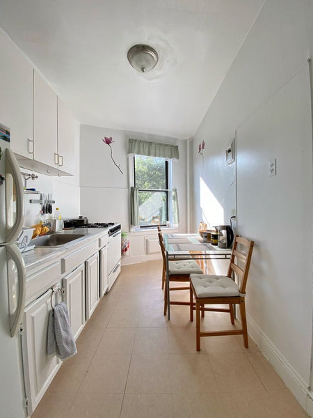 Experience the utmost comfort in this cozy private bedroom, perfectly situated i New York, NY Rental unit in Brooklyn · ★5.0 · 1 bedroom · 1 bed · 1 shared bath Private room in rental unit vacation rental 37626239