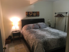 My place is good for couples, adventurers and business travelers.  Rental unit in Maspeth · ★5.0 · 1 bedroom · 1 bed · 1 shared bath Private room in rental unit vacation rental 15097126
