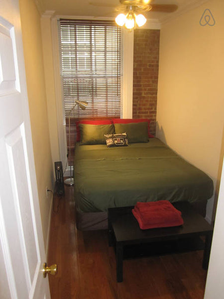 Cosy one bedroom walk up apartment  located on the 4th floor  in an historic bui New York, NY Rental unit in New York · 1 bedroom · 1 bed · 1 bath Entire rental unit vacation rental 43969268