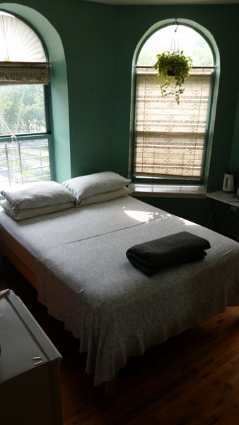Top floor apartment(4 flights of steps) overlooking morningside park and 4 block New York, NY Rental unit in New York · ★4.86 · 1 bedroom · 2 beds · 1 shared bath Private room in rental unit vacation rental 1151343
