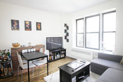 An exceptional one bedroom off of billionaire's row. This home is in an elevator  Rental unit in New York · ★4.33 · 1 bedroom · 2 beds · 1 bath Entire rental unit vacation rental 20588062