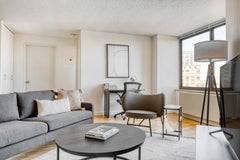Feel at home wherever you choose to live with Blueground. You’ll love this comfo New York, NY Rental unit in New York · 1 bedroom · 1 bed · 1 bath Entire rental unit vacation rental 615083462663147086