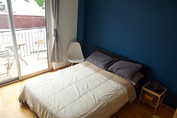 Bright space in the heart of Williamsburg Brooklyn. Wake up and have breakfast o New York, NY Rental unit in Brooklyn · ★5.0 · 7 bedrooms · 1 bed · 1 shared bath Private room in rental unit vacation rental 36637775
