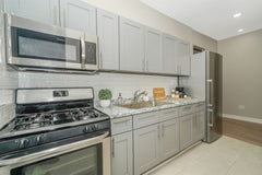 Welcome to our stunningly renovated apartment in the heart of the Bronx! This sp  Rental unit in The Bronx · 6 bedrooms · 2 beds · 2 baths Entire rental unit vacation rental 1013766112876806542