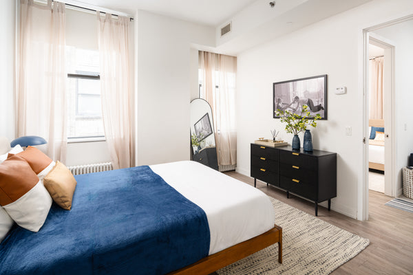Welcome to our fully equipped and beautifully designed chic apartment located in New York, NY Rental unit in New York · ★4.67 · 2 bedrooms · 2 beds · 1.5 baths Entire rental unit vacation rental 866726967608392853