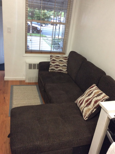 Stay with me at newly renovated  shared air conditioned apartment with host on t  Rental unit in Brooklyn · ★4.75 · 1 bedroom · 3 beds · 1 private bath Private room in rental unit vacation rental 967572040503577303
