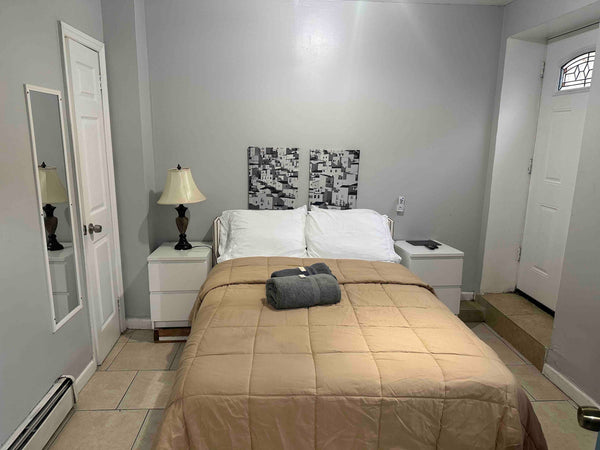 Take it easy at this unique and tranquil getaway. Located in the ground level of New York, NY Home in Brooklyn · ★New · 1 bedroom · 1 bed · 1 shared bath Private room in home vacation rental 1075007993820343602