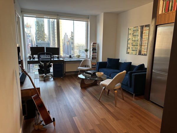 Midtown West - Midcentury modern chic.  Wake up to the sun rising over midtown w  Rental unit in New York · 1 bedroom · 1 bed · 1 bath Entire rental unit vacation rental 757293331282423812