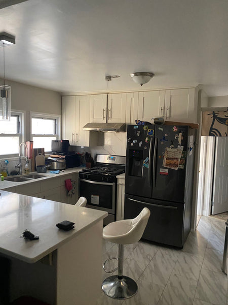 Kick back and relax in this calm, stylish space.<br />Prefer male guest as this   Home in Queens · ★5.0 · 1 bedroom · 1 bed · 1 shared bath Shared room in home vacation rental 845910778164492119