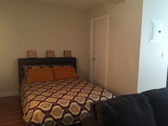 This is a spacious modern studio in a doorman building with accessibility to tra New York, NY Rental unit in New York · Studio · 1 bed · 1 bath Entire rental unit vacation rental 8281967