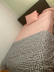 Take a break and unwind at this peaceful oasis.  Rental unit in Brooklyn · 1 bedroom · 1 bed · 1 shared bath Shared room in rental unit vacation rental 794362382367989204