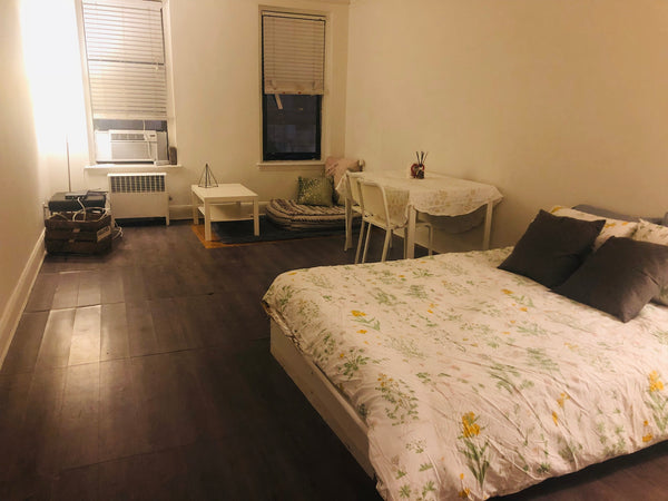 Step away from everything, 6/E/M is right in the corner, 10 min walk to 5th ave  Jersey City, NJ Rental unit in New York  · ★4.33 · Studio · 1 bath Entire rental unit vacation rental 30739988
