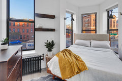 Room in a newly renovated apartment in South Brooklyn on Fourth Ave, centrally l New York, NY Rental unit in Brooklyn · 1 bedroom · 1 bed · 1 shared bath Private room in rental unit vacation rental 43174844