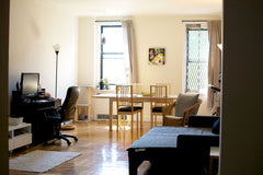 Large, spacious one bedroom couple blocks away from the subway! Spend your days  New York, NY Rental unit in Brooklyn · ★4.75 · 1 bedroom · 1 bed · 1 bath Entire rental unit vacation rental 848170